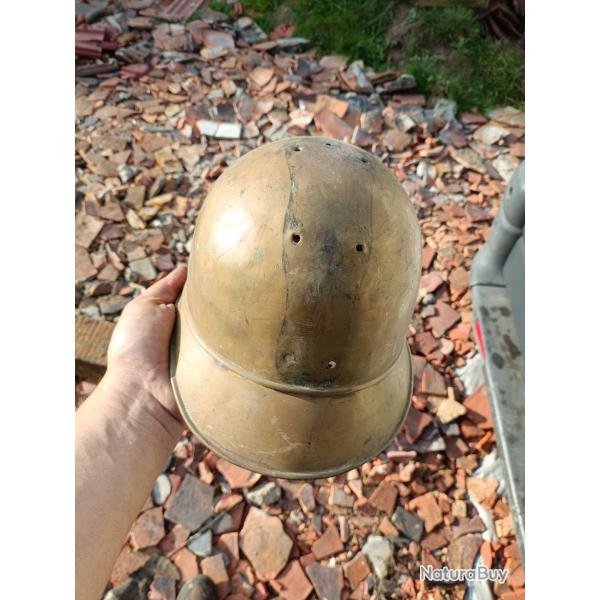 Casque de pompier nu