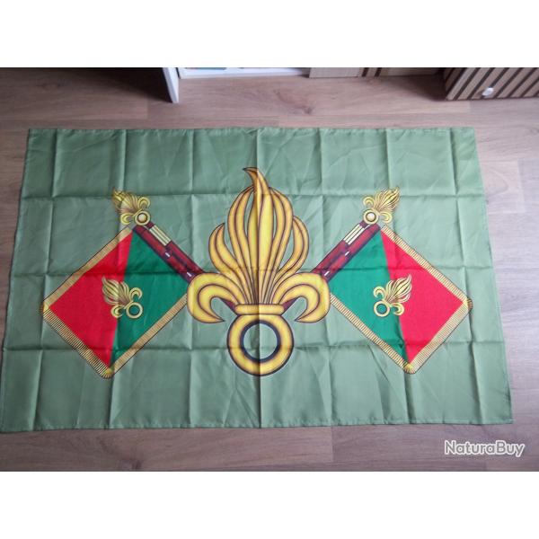 nappe table l�gion �trang�re �quipement d�coration militaire 90 x 140 cms