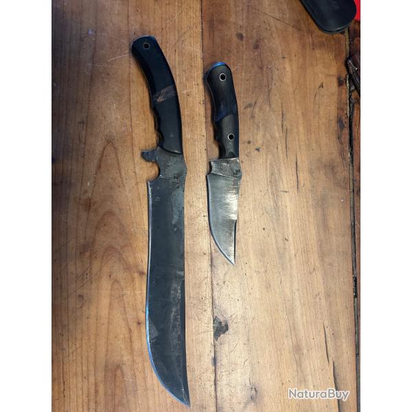 Lot 2 couteaux Razorback outdoor company