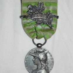 MEDAILLE DE MADAGASCAR (ARGENT)-CAMPAGNE COLONIALE DE 1895-(ARGENT)-AVEC AGRAFE