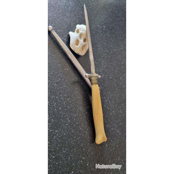 Superbe dague de prostitu�e ou de petite vertue..