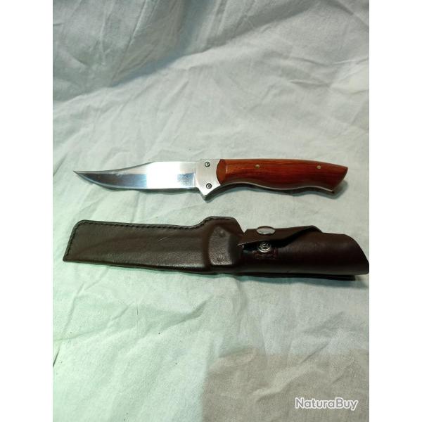 Couteau 440C santal rouge et son �tui cuir