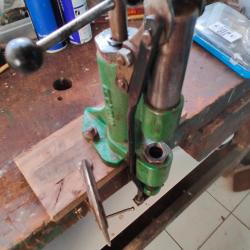 PRESSE A RECALIBRER GRAISSE RCBS;  VENTE SUITE ARR&Euml;T TIR