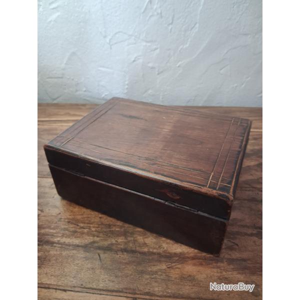 Coffret bo�te ancien pour  pistolet et r�volver  tir duel Colt smith  and Wesson  lefaucheux  z