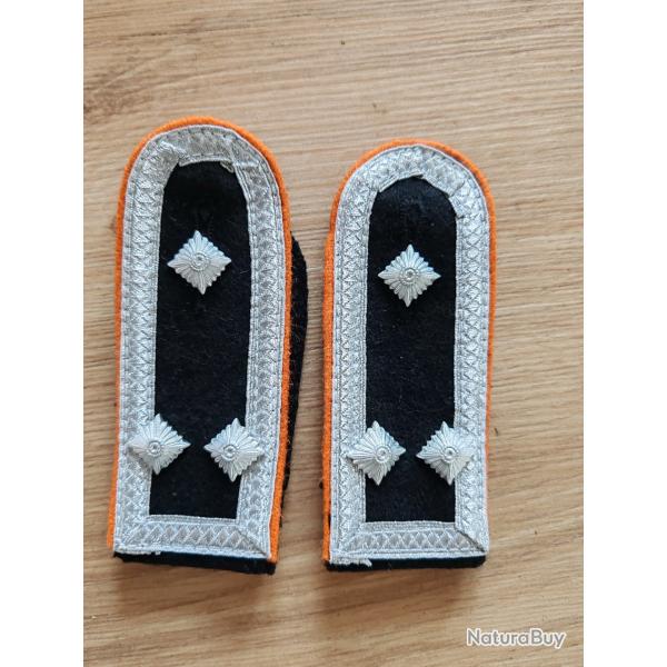 PAIRE DE PATTES D �PAULE D ADJUDANT-CHEF D ETAT-MAJOR  DE LA GENDARMERIE,FOND NOIR