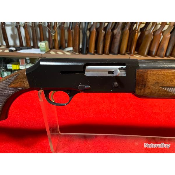 FUSIL SEMI-AUTOMATIQUE BROWNING, model : B80, Calibre : 12/76, 3 CHOKES , 76cm, TRS BON TAT.