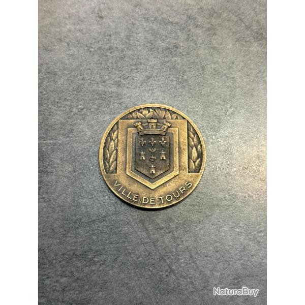 M�daille de table ville de Tours