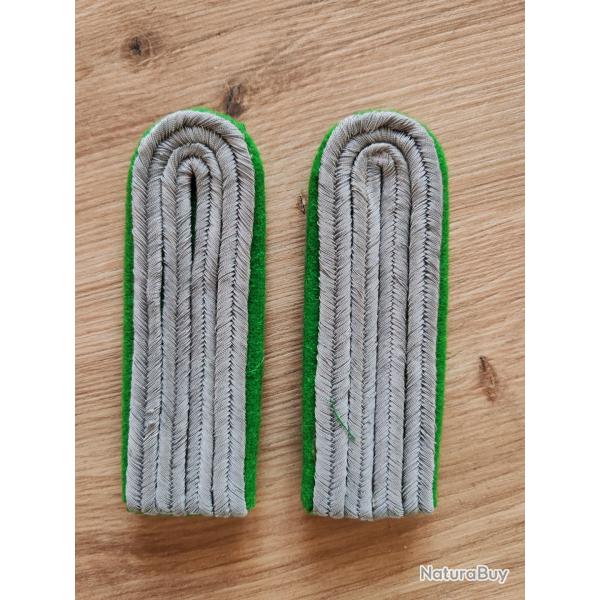 PAIRE DE PATTES D �PAULE DE SOUS-LIEUTENANT DE L INFANTERIE MOTORIS�E