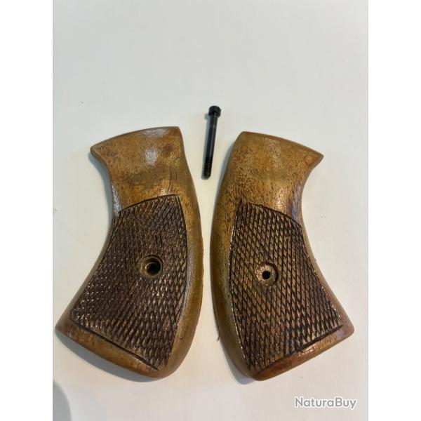 Plaquettes bois avec vis ,colt trooper MKIII