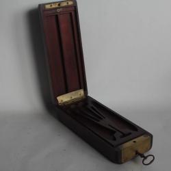 Coffret Nécessaire de toilette d'officier XIXe siècle