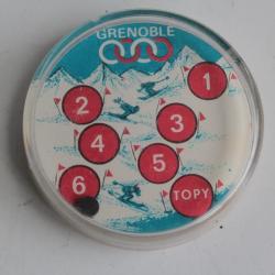 Ancien Jeu d'adresse de poche Jeux Olympiques hiver Grenoble 1968
