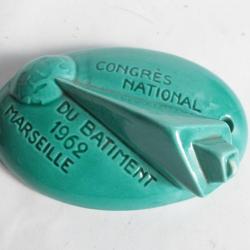Presse papier céramique Congrès National du bâtiment 1962 Marseille