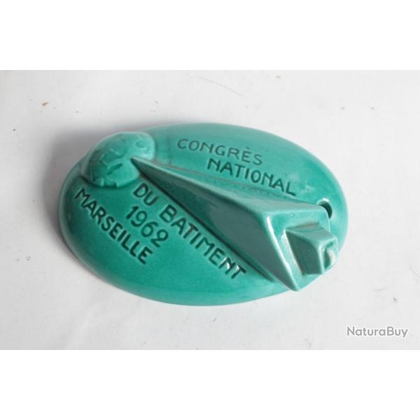 Presse papier cramique Congrs National du btiment 1962 Marseille