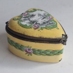 Petit pot faïence Sceaux XVIIIe siècle