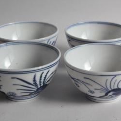 Quatre Bols porcelaine Chine blanc et bleu