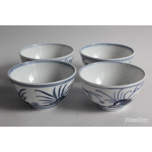Quatre Bols porcelaine Chine blanc et bleu
