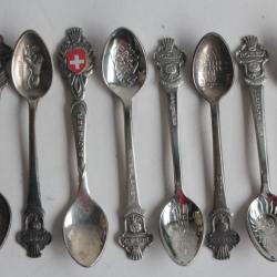 ROLEX Huit Cuill&egrave;res &agrave; moka montres Rolex Gen&egrave;ve Croix Suisse