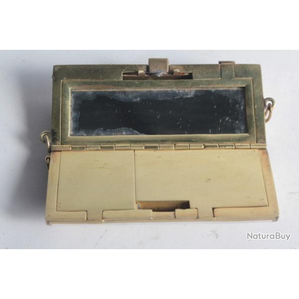 Minaudi�re n�cessaire � maquillage XXe si�cle