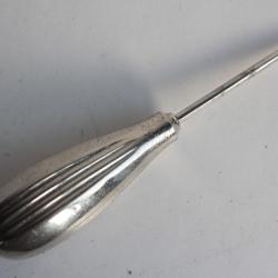 Ancien Instrument médicale ciseaux droit chirurgie