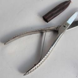 Ancien Instrument médicale ciseaux à pansement chirurgie