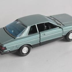YONEZAWA TOYS Voiture miniature Nissan Bluebird SSS Turbo