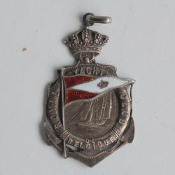 M&eacute;daille comm&eacute;morative &eacute;maill&eacute;e Royal Yacht Club Belgique