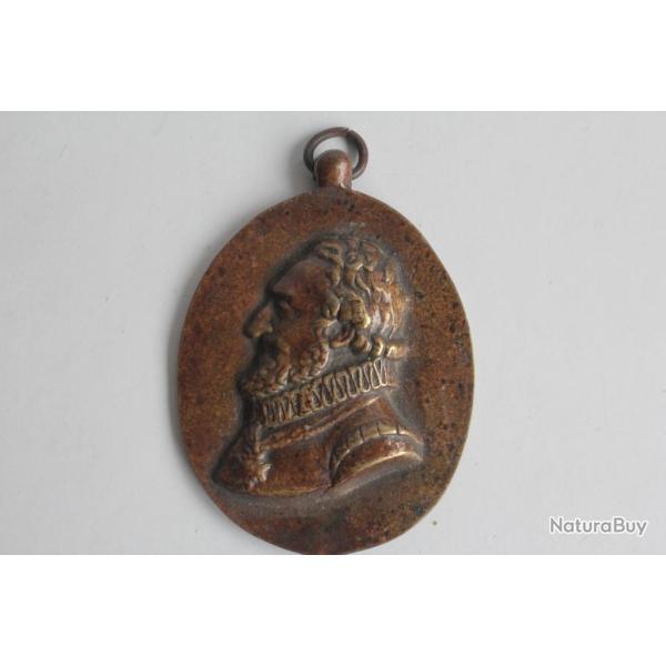 Ancienne mdaille bronze Portrait Homme style Renaissance