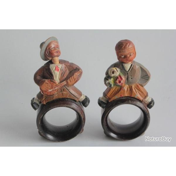 Paire Rond de serviette bois sculpt� Art Populaire