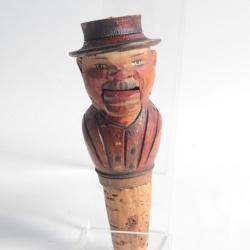 Bouchon à système bois sculpté Art Populaire