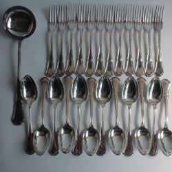 ERCUIS M&eacute;nag&egrave;re 25 pi&egrave;ces Victoria Fourchettes Cuill&egrave;res