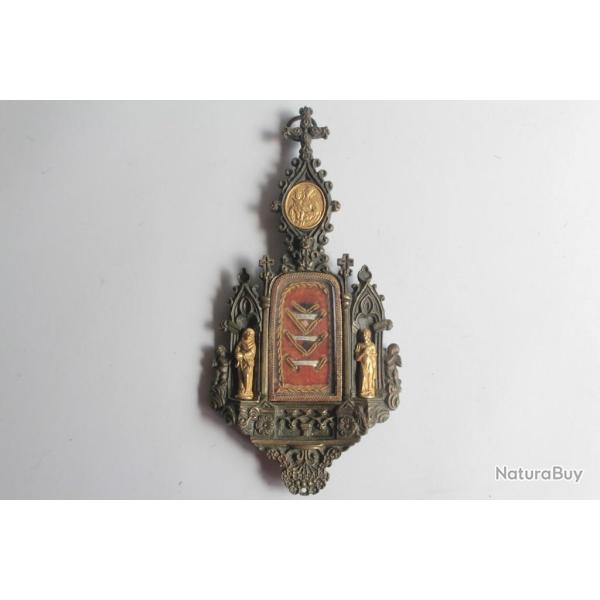 Reliquaire bronze n�o-gothique XIXe si�cle