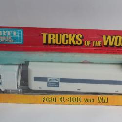 ERTL Trucks of the World # 1453 Ford CL-9000 with Van