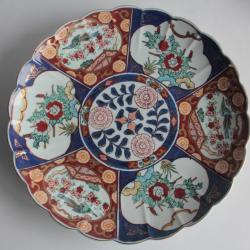 Plat Gold Imari porcelaine peint main Japon