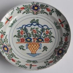 Assiette faïence Delft XVIIIe siècle