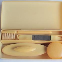 Nécessaire de toilette celluloïd