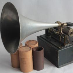 Phonographe à cylindre Pathé avec 22 cylindres en cire