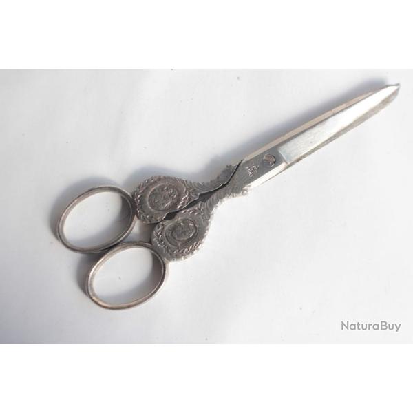 Ciseaux de couture effigie Vierge Marie Luna