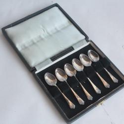 Six petites cuillères à moka argent anglais Robert Fead Mosley & Co