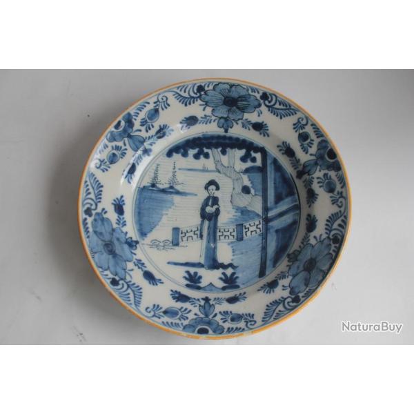Assiette faence Delft Chinoiseries camaeu bleu XVIIIe sicle