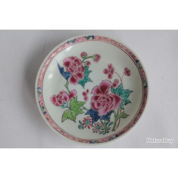 Coupelle porcelaine Chine Famille rose Compagnie des Indes XVIIIe sicle