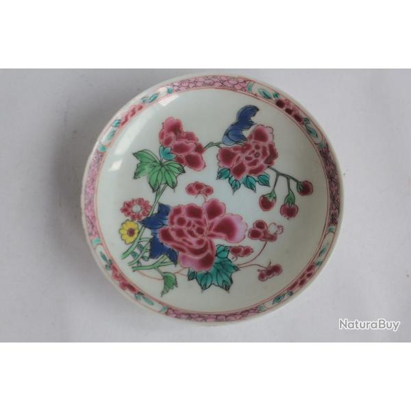 Coupelle porcelaine Chine Famille rose Compagnie des Indes XVIIIe sicle