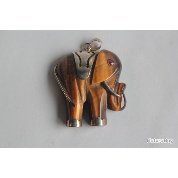 Pendentif �l�phant OEil du tigre vermeil
