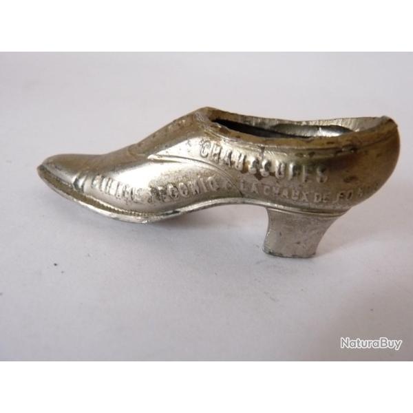 Soulier pique aiguilles chaussures Pecchio La Chaux de Fonds Suisse