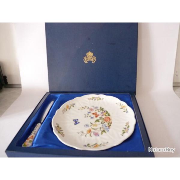 Plat a gteaux porcelaine  Aynsley  England art de la table