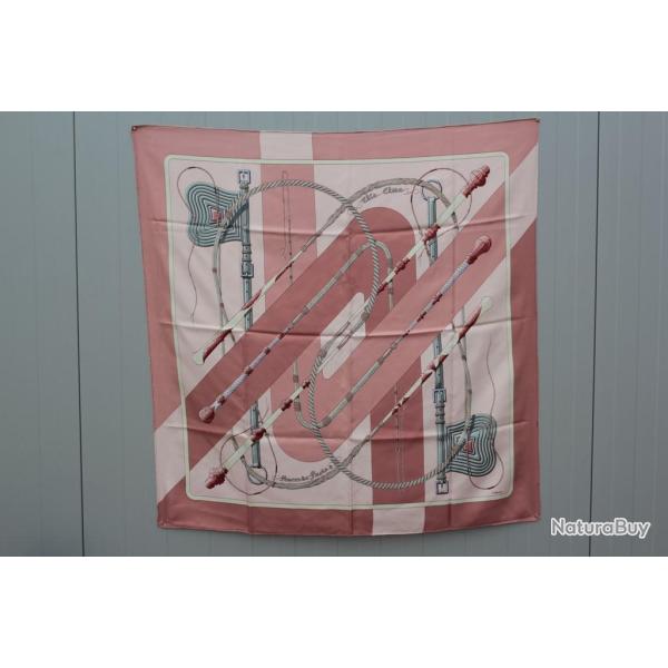 HERMES Foulard soie Clic Clac Julia Abadie