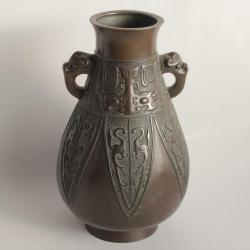 Vase Hu archa&iuml;que bronze Japon Meiji