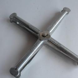 Presse raquette de tennis m&eacute;tallique vintage Zephyr