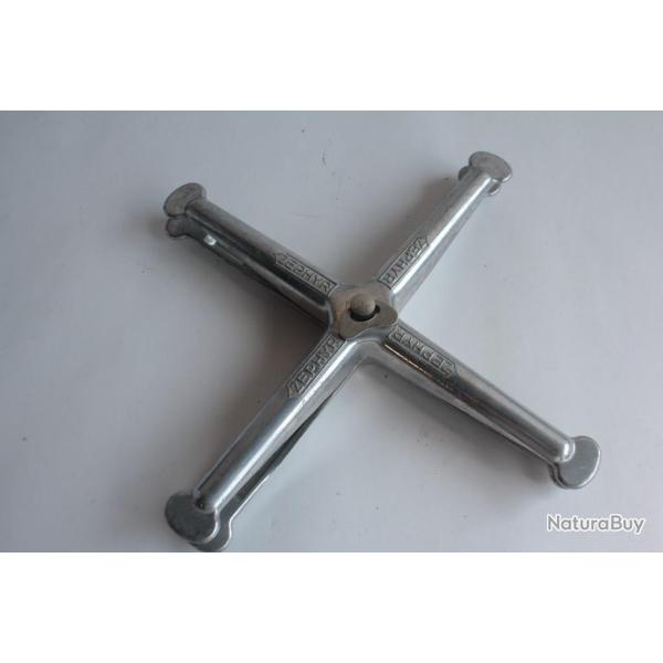 Presse raquette de tennis m�tallique vintage Zephyr