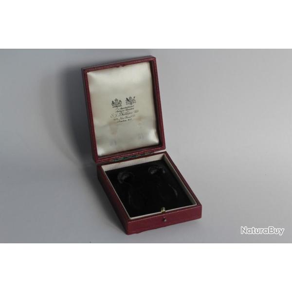 �crin vintage pour Boucles d'oreilles S. J. Phillips Bijoux Display box