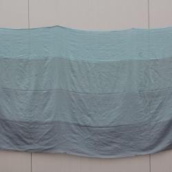 HERMES &Eacute;tole soie cachemire bleu N&eacute;pal